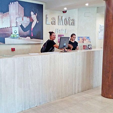 Hotel La Mota By Punta25 Hotels Group Медина дел Кампо Экстерьер фото
