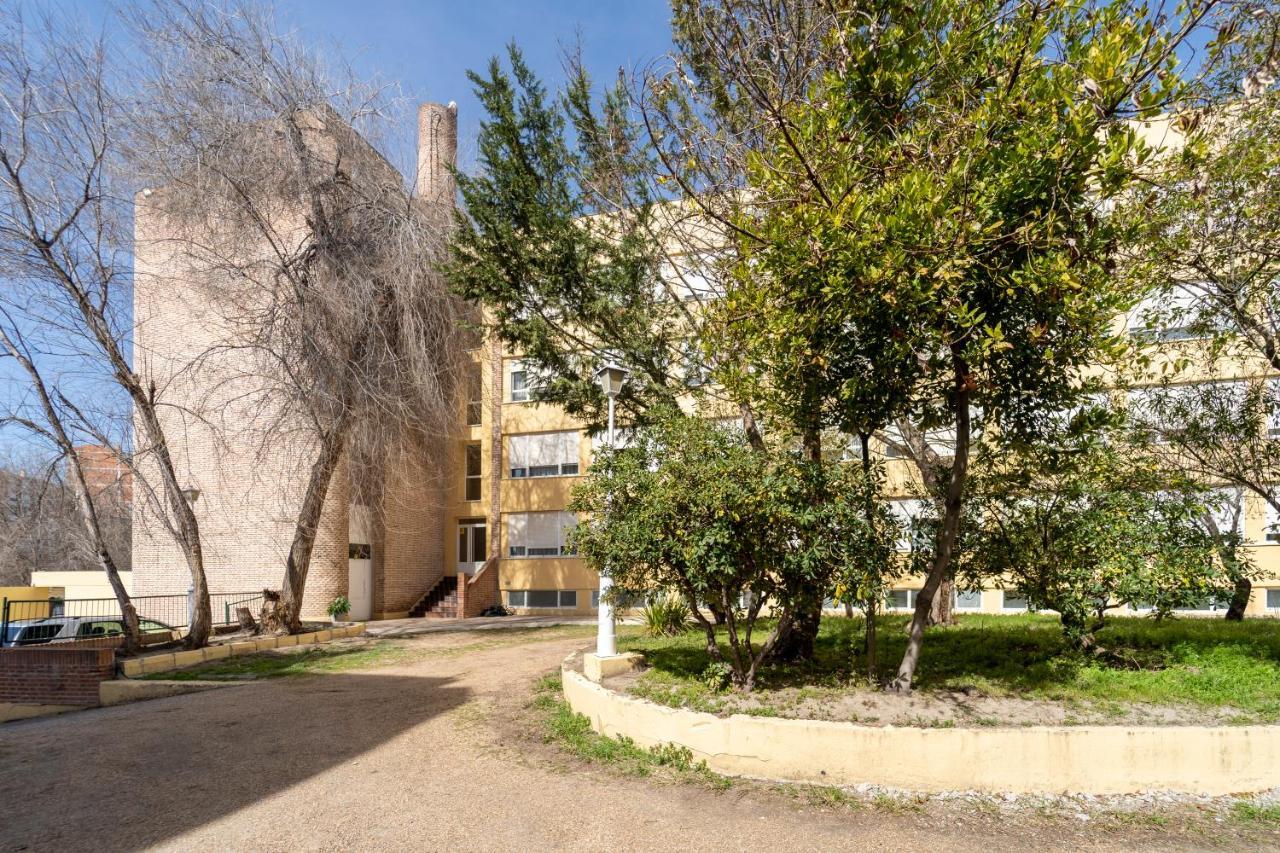 Hotel La Mota By Punta25 Hotels Group Медина дел Кампо Экстерьер фото