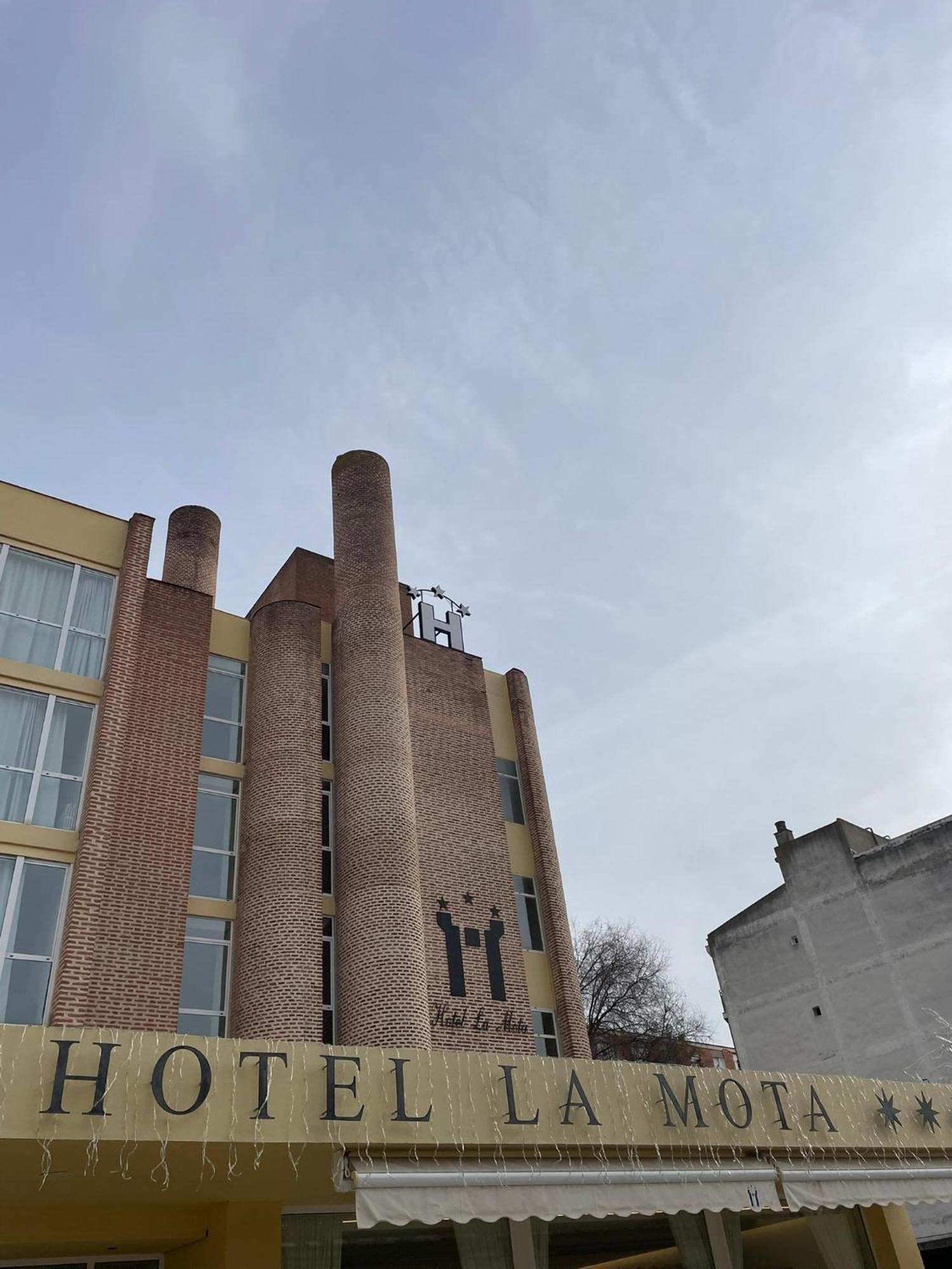 Hotel La Mota By Punta25 Hotels Group Медина дел Кампо Экстерьер фото