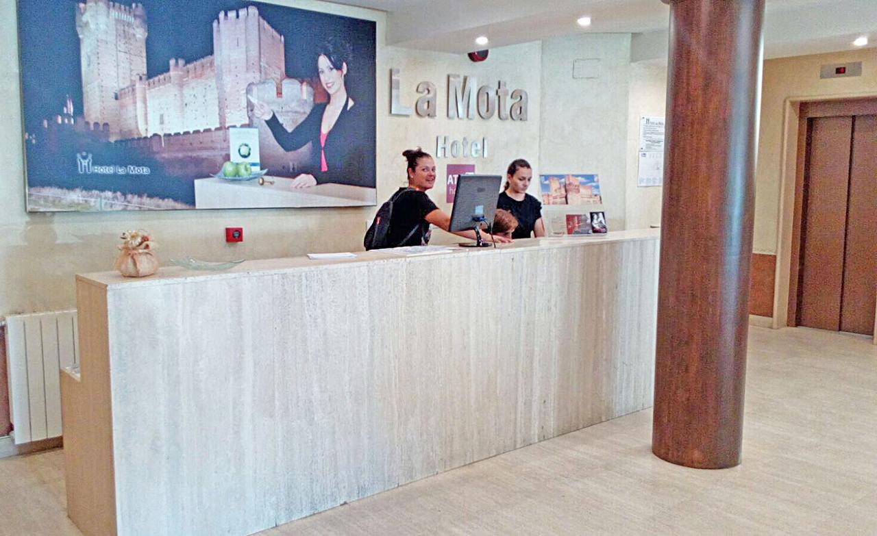 Hotel La Mota By Punta25 Hotels Group Медина дел Кампо Экстерьер фото